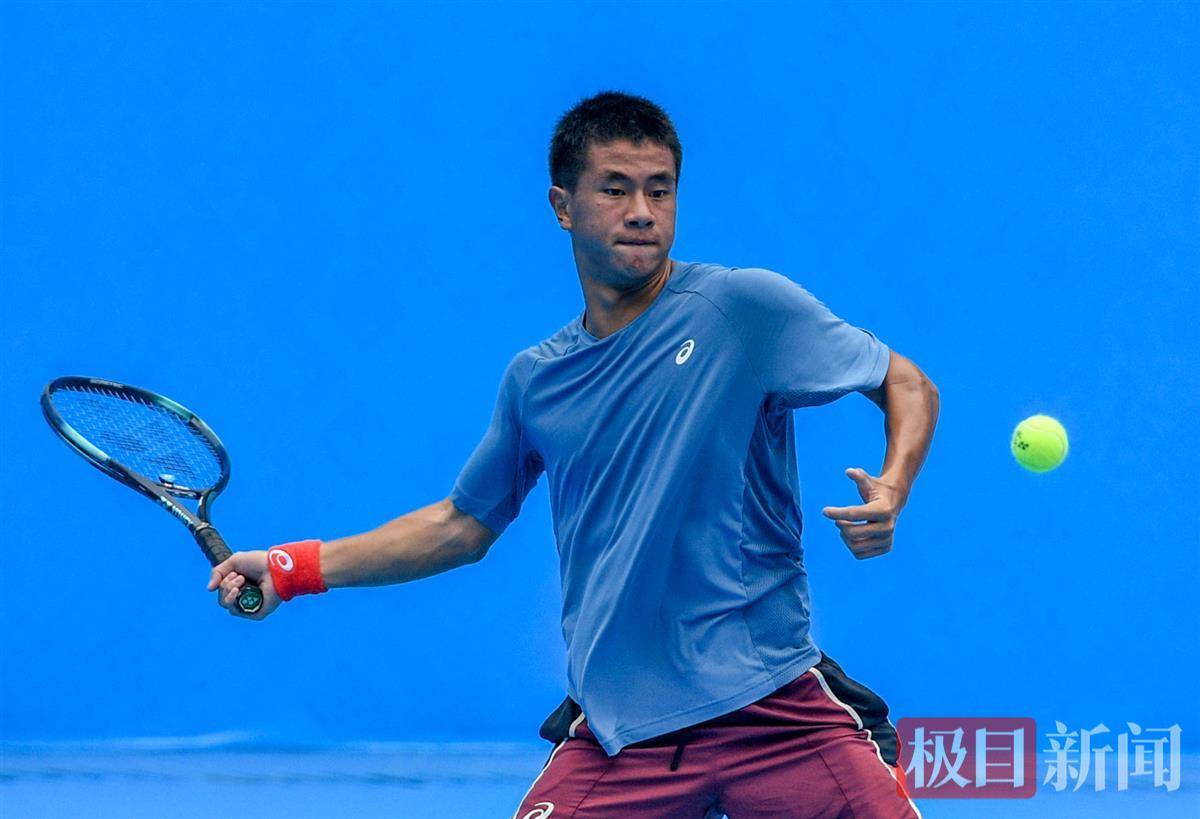 体育【剑指巴黎】巴黎奥运会：中国乒乓球队适应场地全力备战